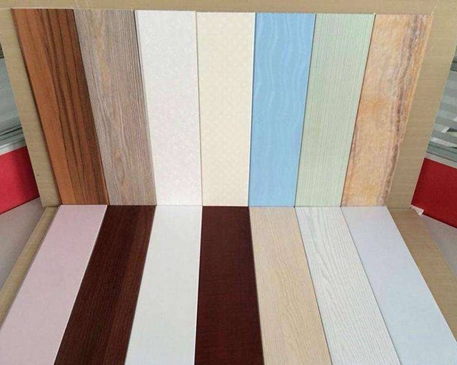 Cac Loai Tam Nhua Op Tuong Pho Bien Hien Nay