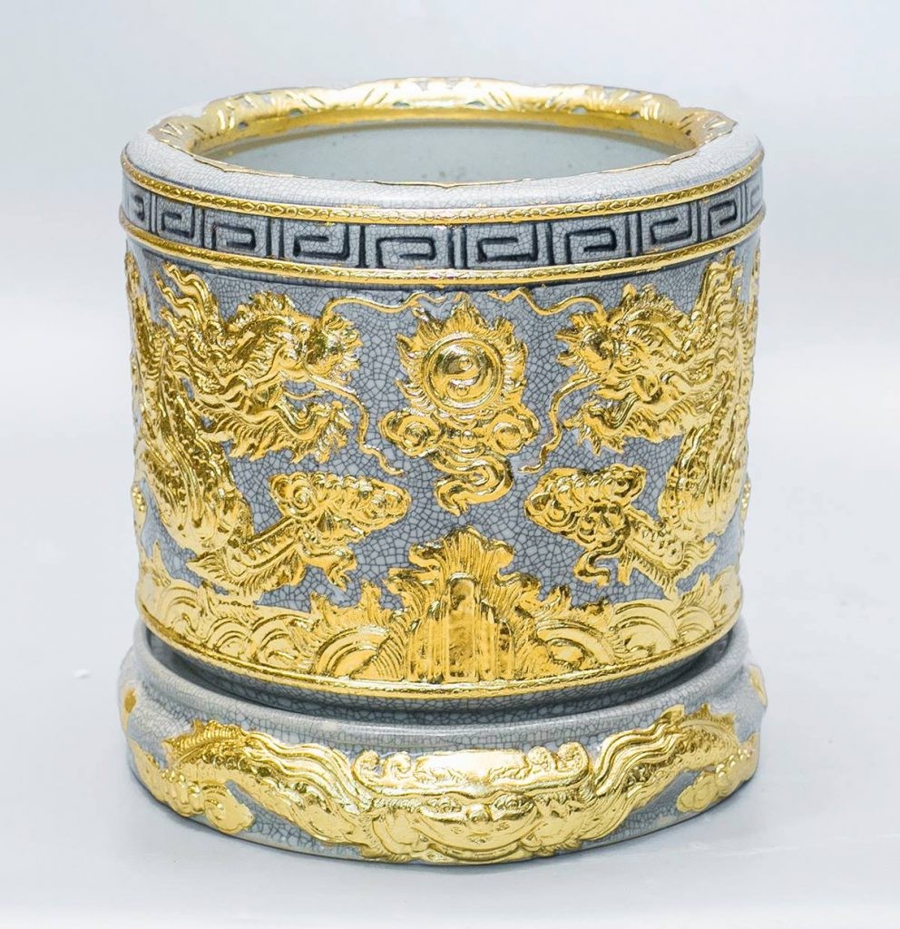 bát hương màu vàng 