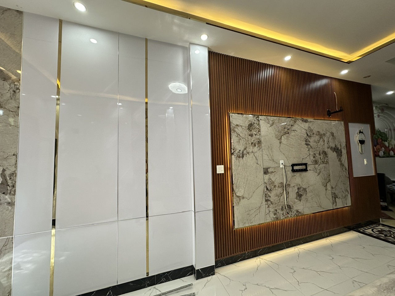 tấm pvc ốp tường 