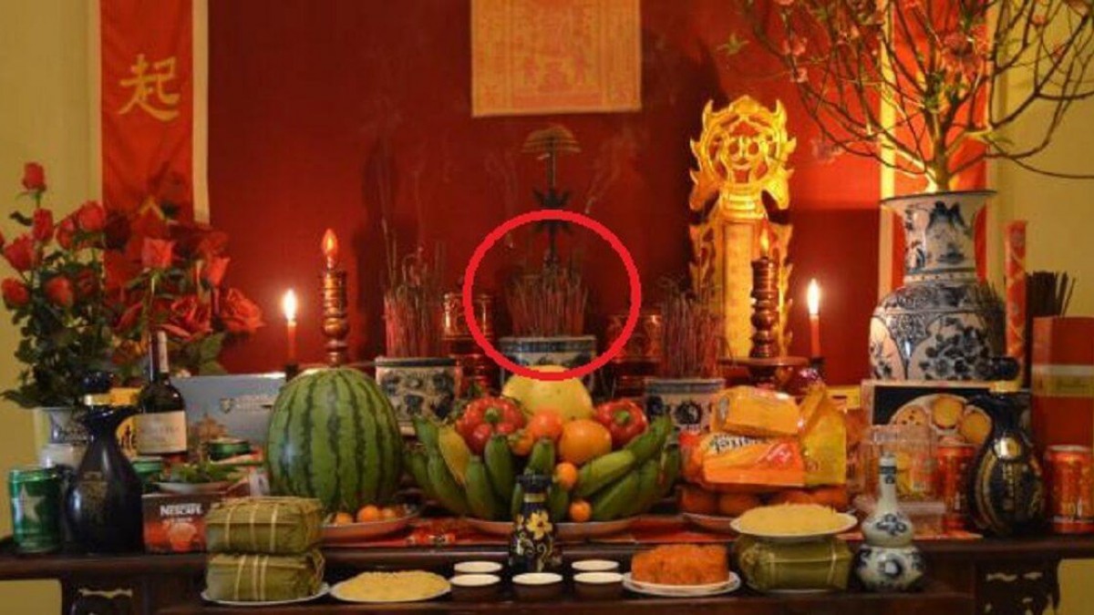 bài trí bát hương