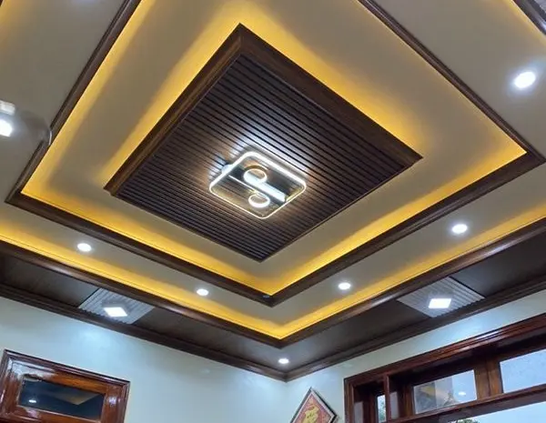 trần nhựa phòng khách 