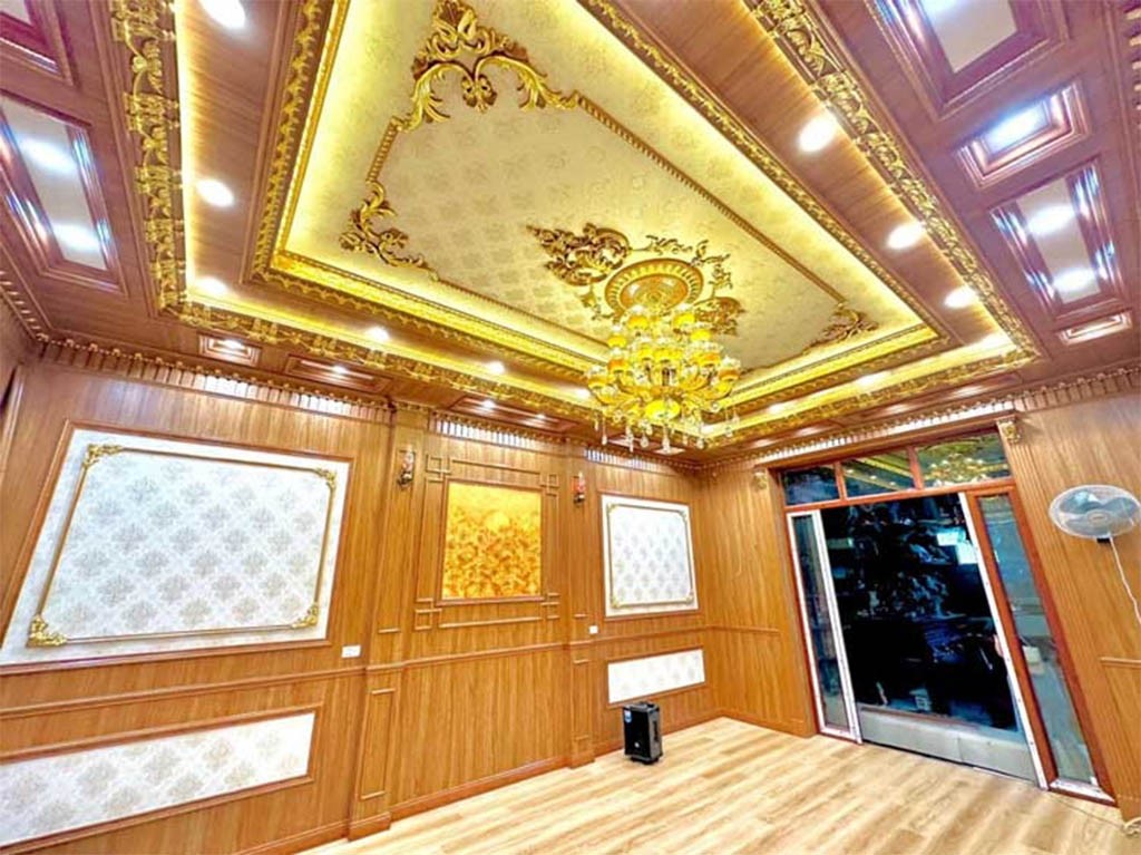 trần nhựa tân cổ điển 