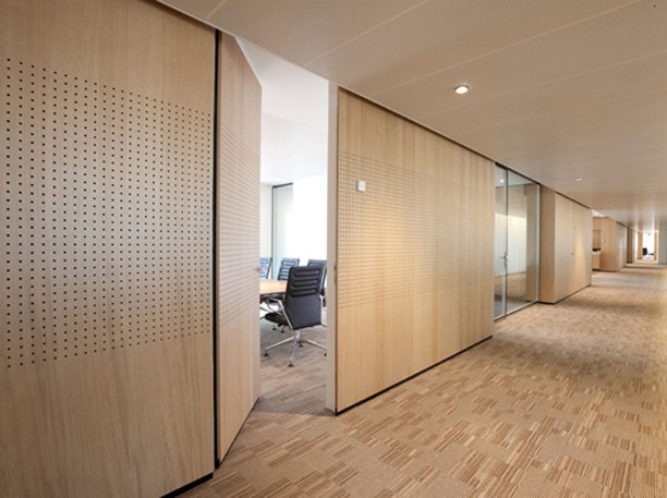 Vach Ngan Nhua Pvc Uu Diem Va Han Che 2 (1)