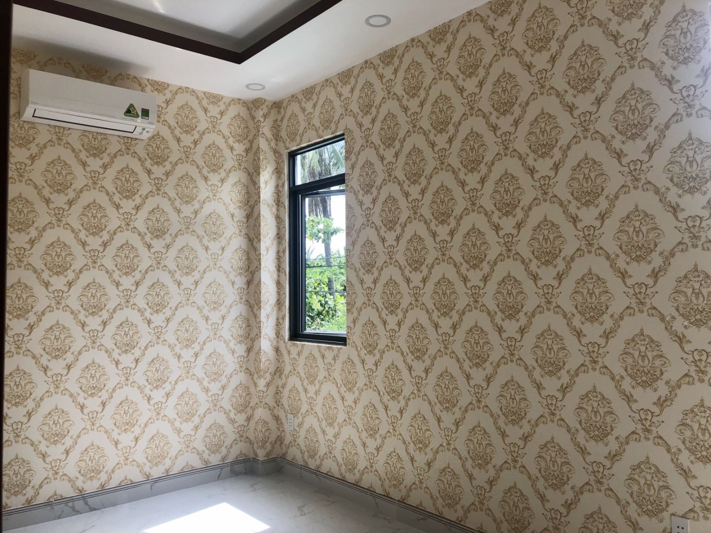 nhược điểm giấy dán tường