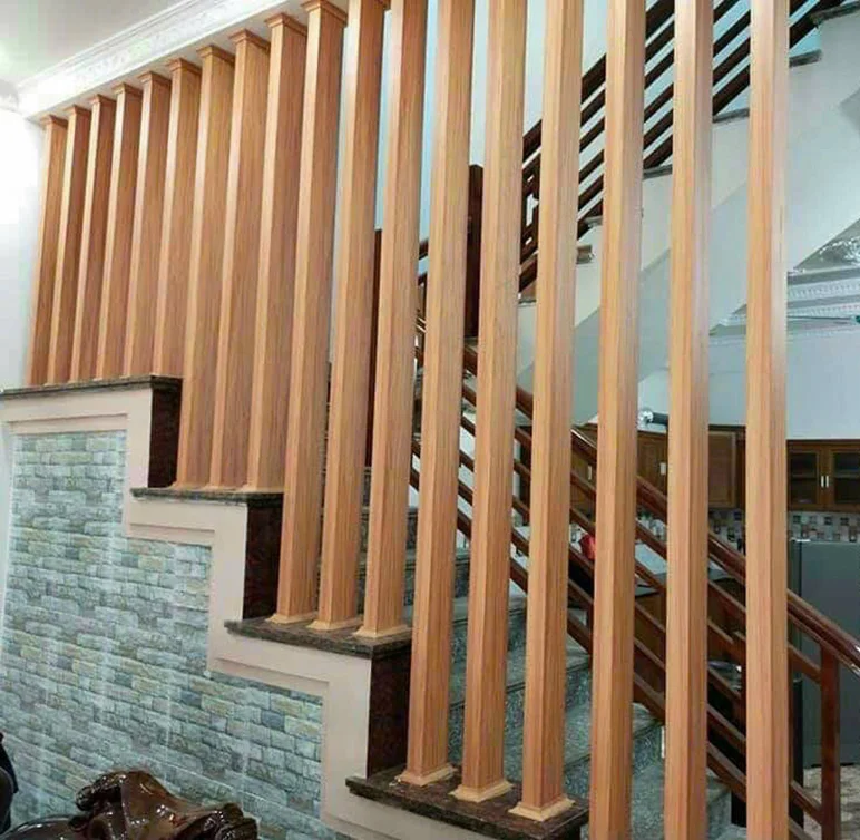lam nhựa giả gỗ cầu thang 