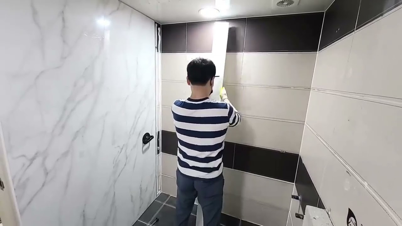 tấm nhựa ốp tường phòng tắm 