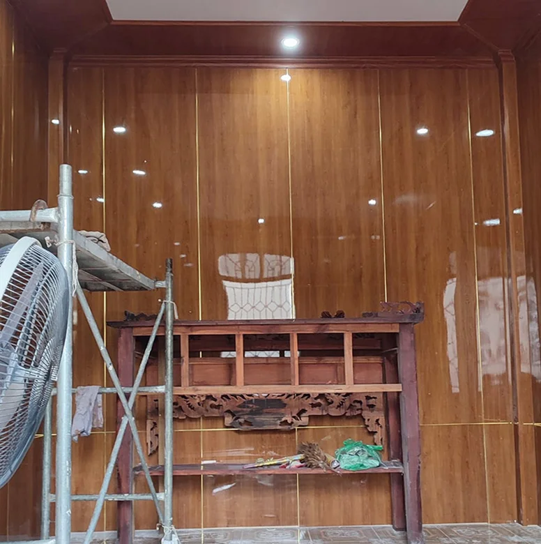 tấm ốp nano tráng gương 