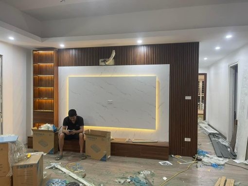 thi công vách tivi phòng khách 