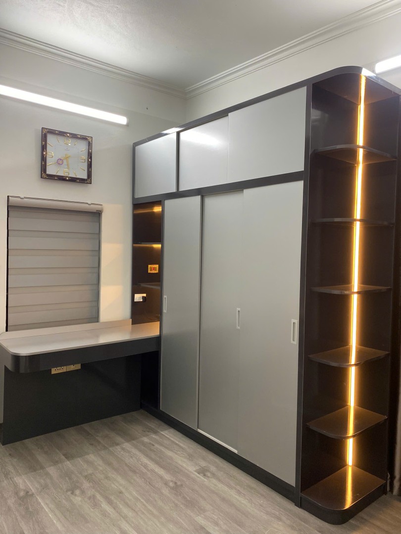 tủ nhựa cánh lùa