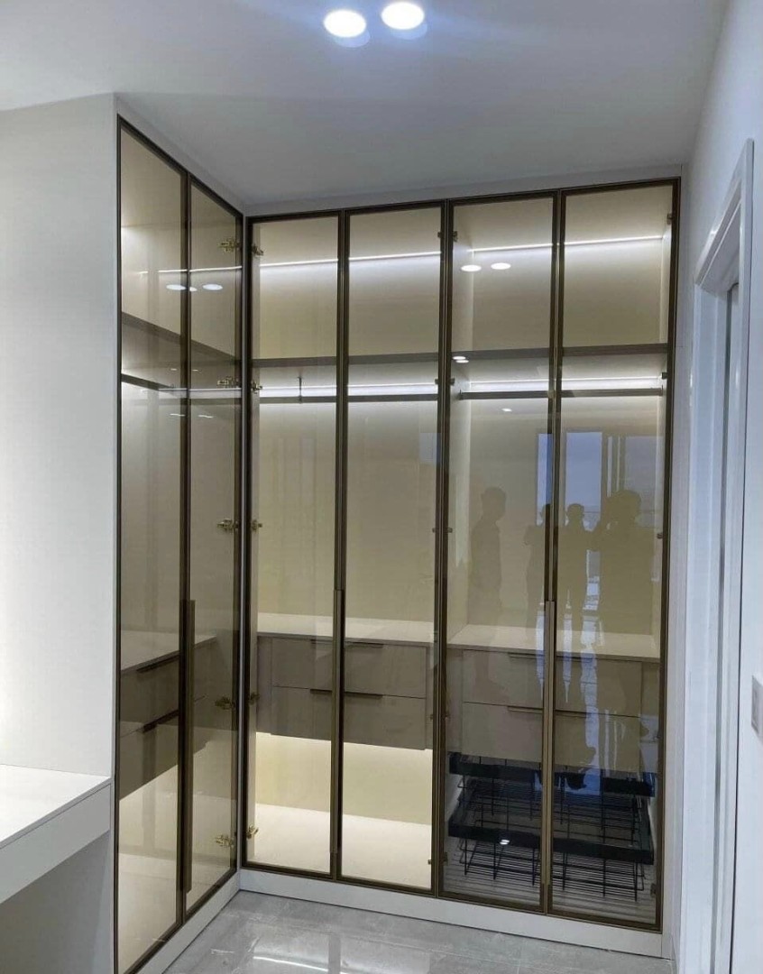 tủ nhựa cánh kính 