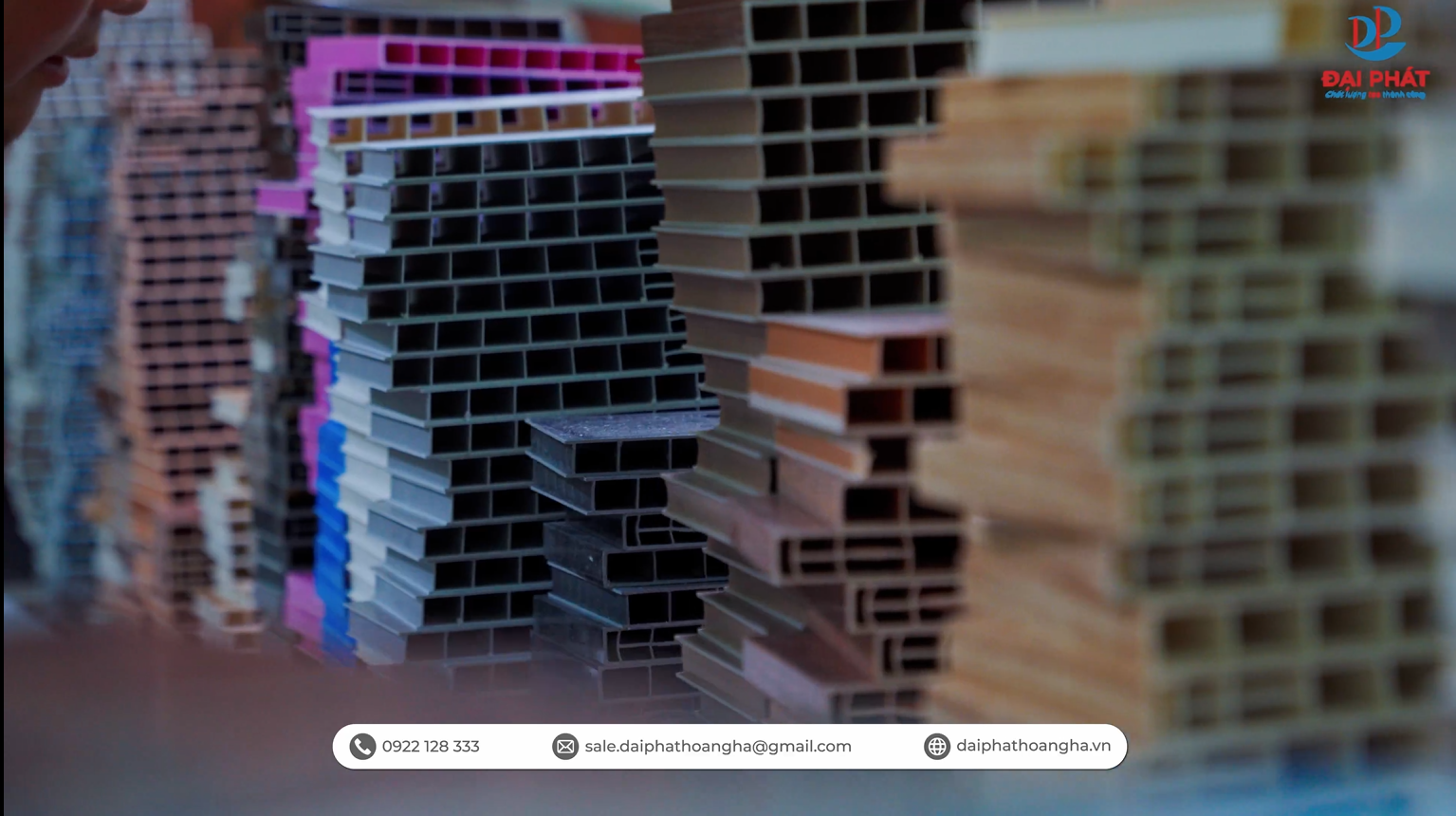 Giá Tấm Nhựa Làm Tủ Quần Áo