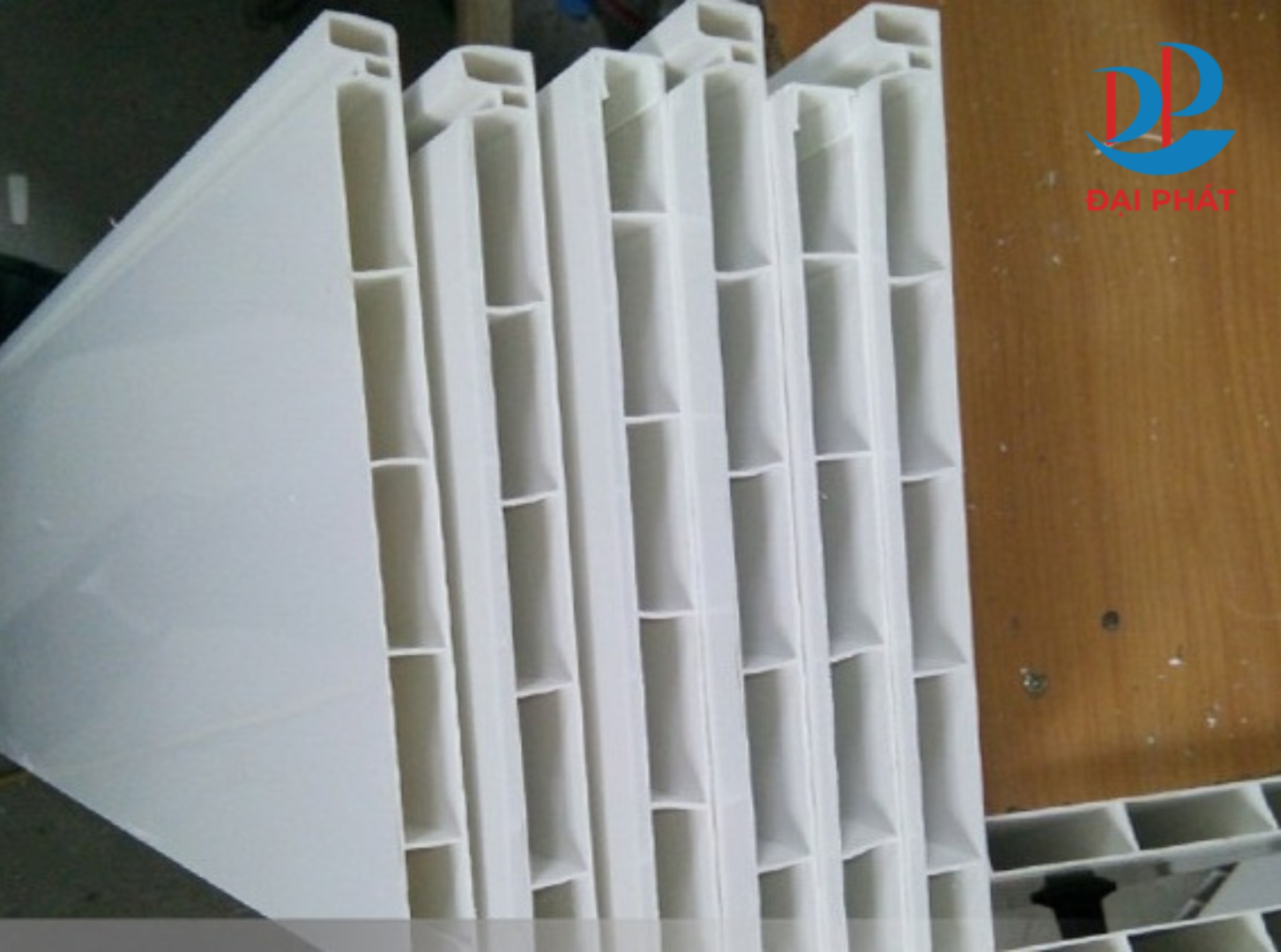 tấm nhựa nội thất ecomi 