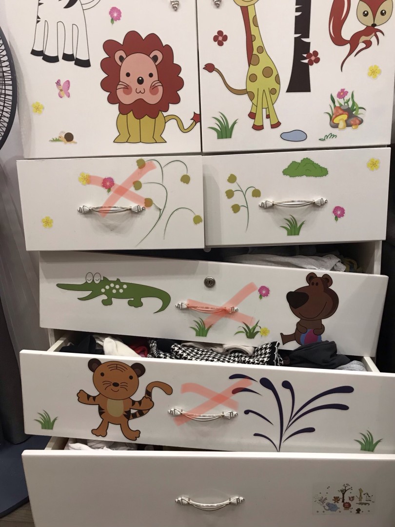 tấm nhựa nội thất kém chất lượng