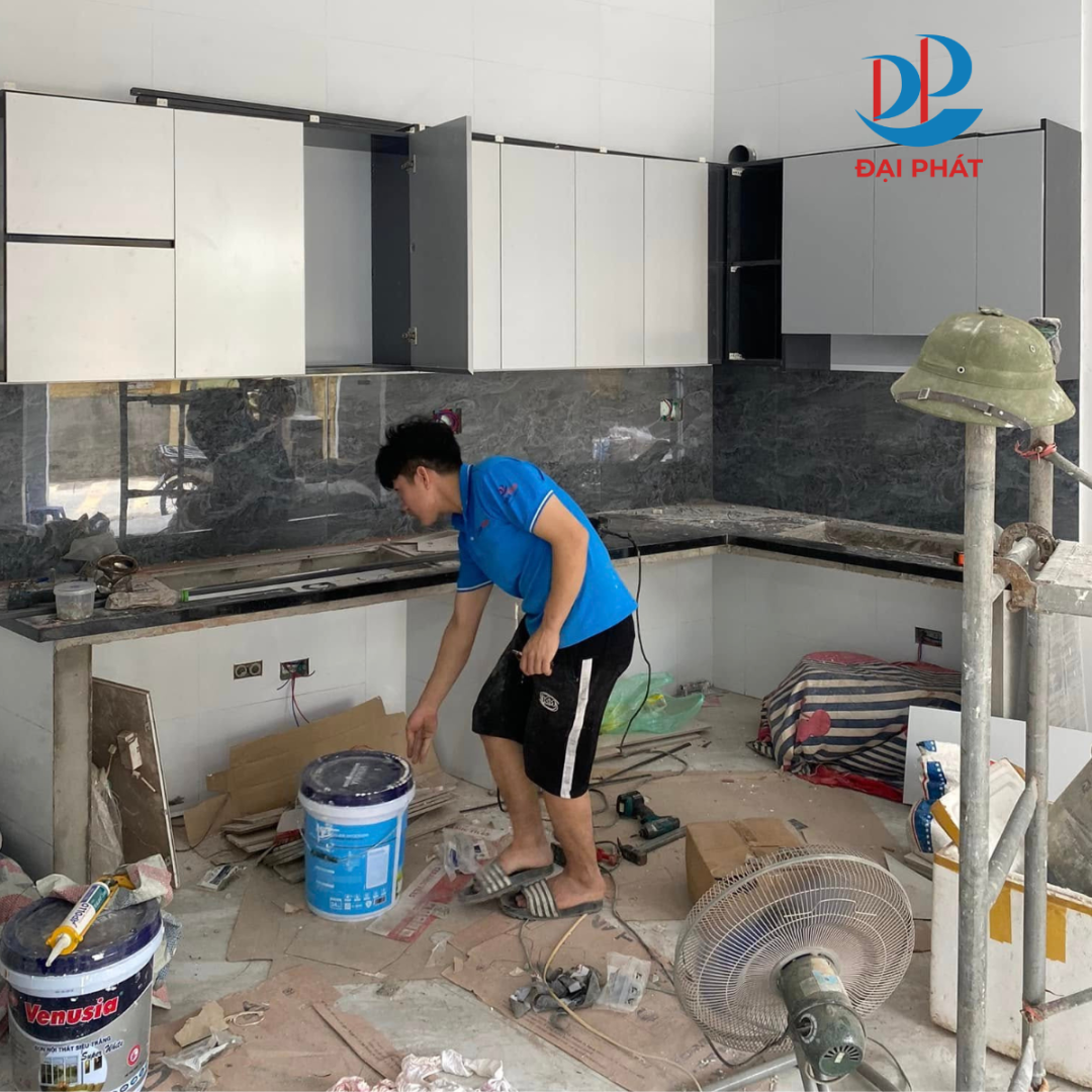 thi công tủ bếp nhựa zuko 