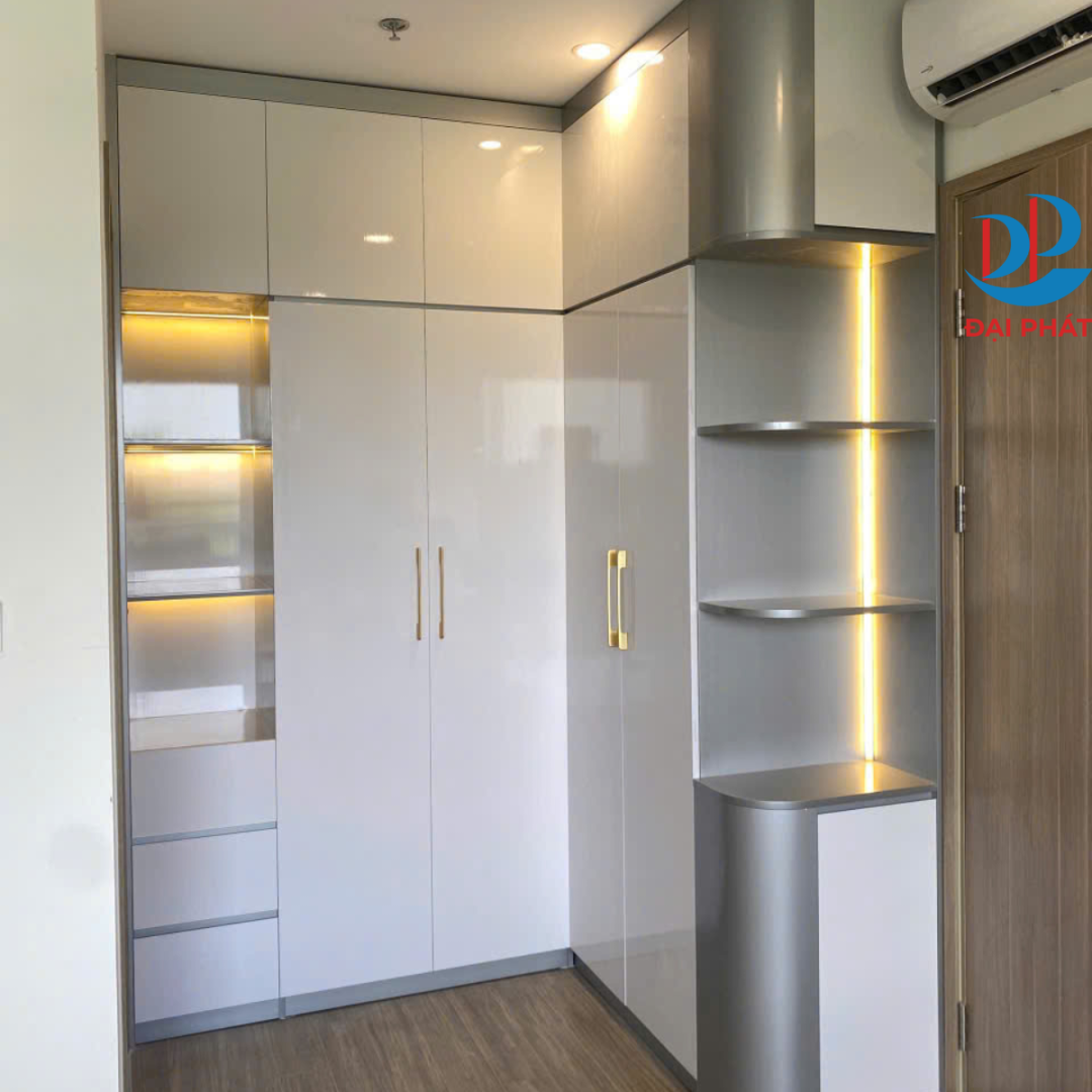 Vách Tivi Post Face (9)