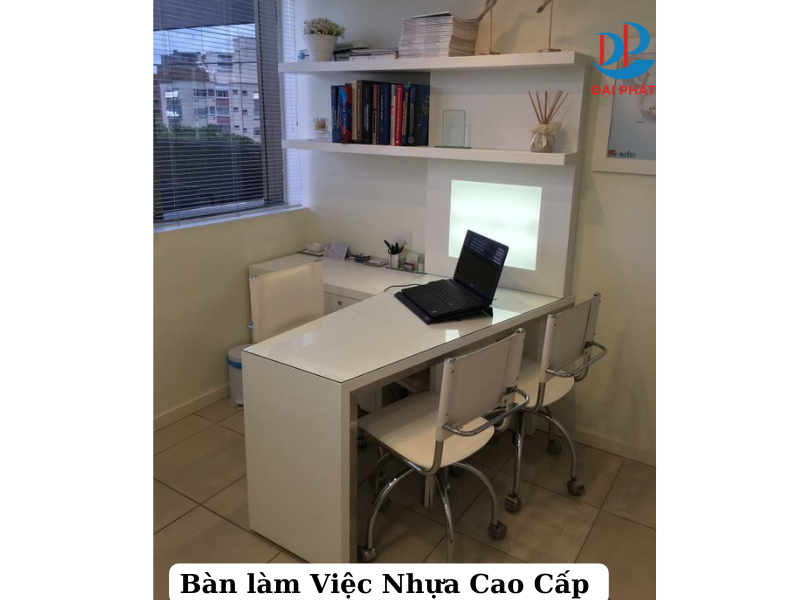 Bàn Làm Việc Bằng Nhựa Cao Cấp