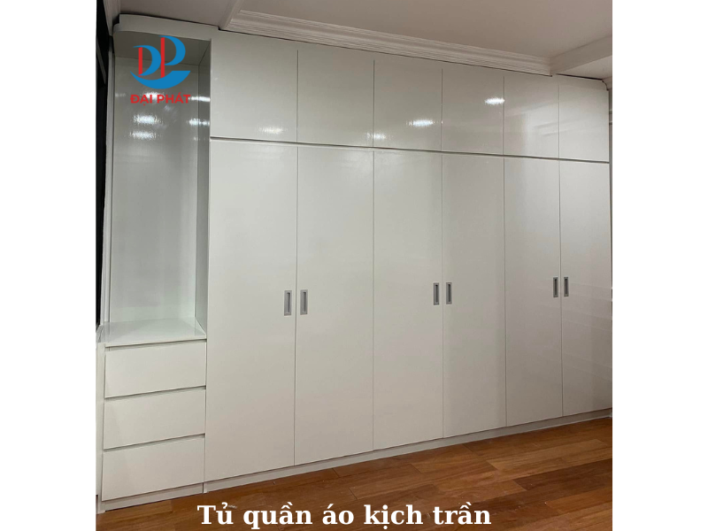 Có Nên Làm Tủ Quần Áo Kịch Trần Hay Không?