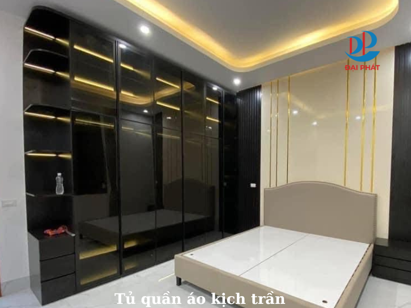 Có Nên Làm Tủ Quần Áo Kịch Trần Hay Không?