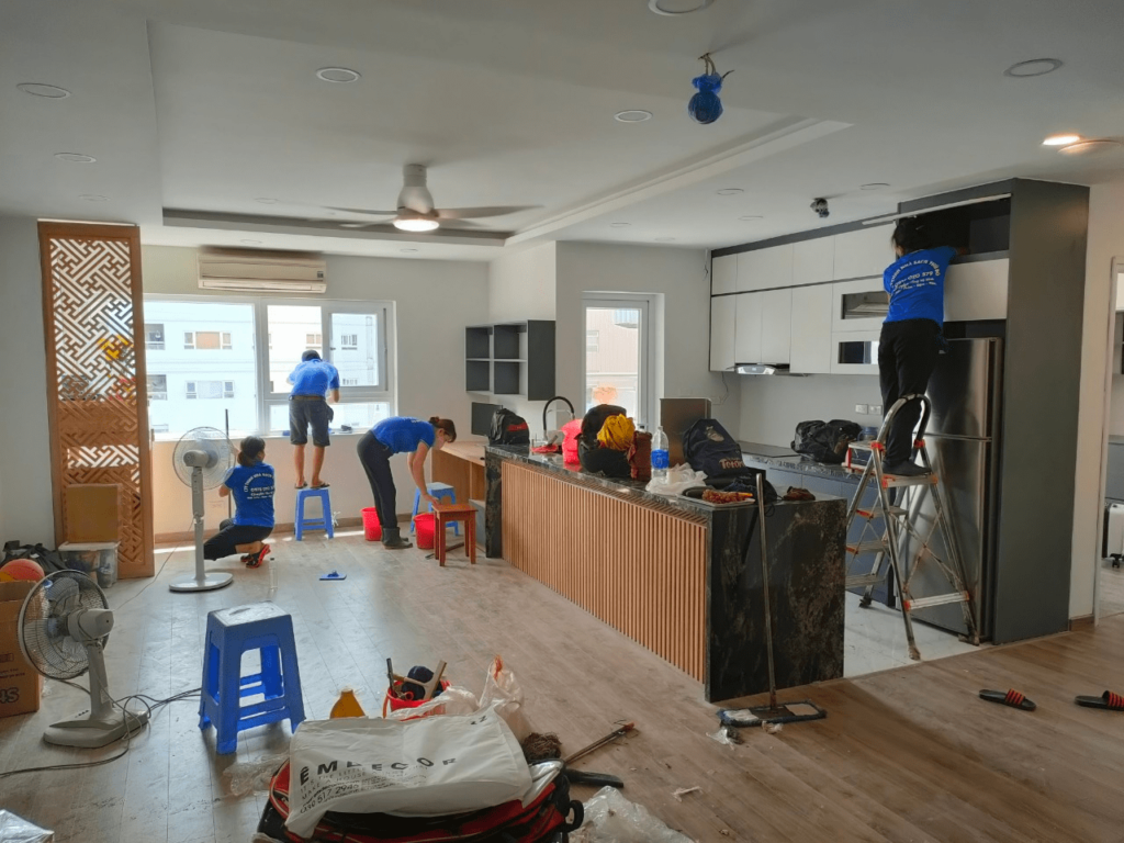 vệ sinh nội thất 