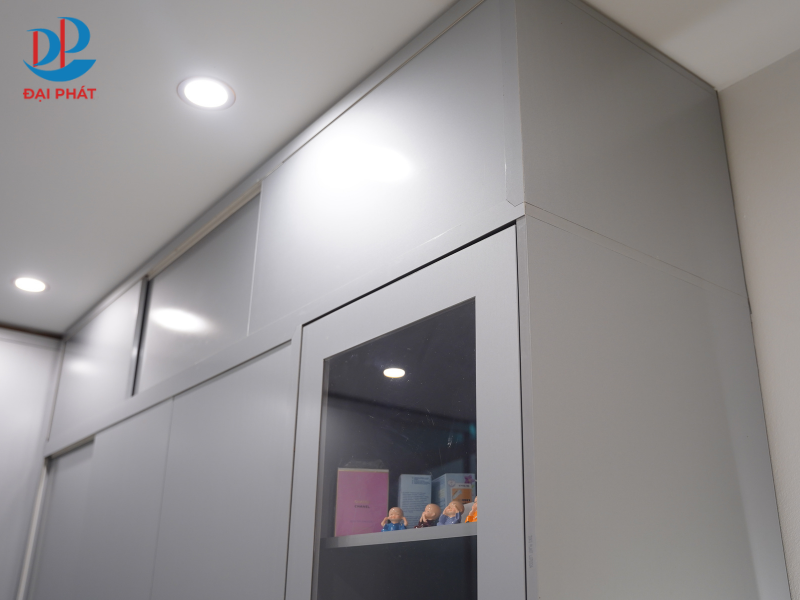 PHÒNG NGỦ NHỎ GỌN – HIỆN ĐẠI VỚI TẤM NHỰA ZUKOPLAST 02