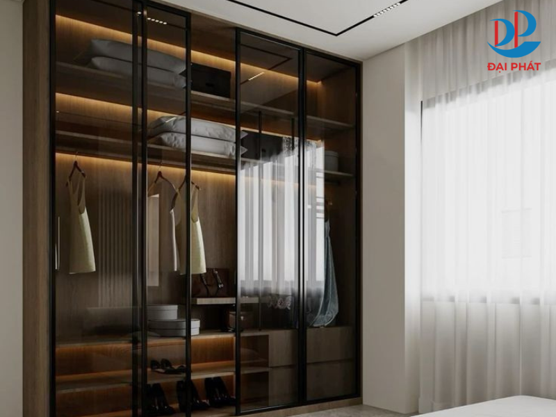 Có Nên Làm Tủ Nhựa Cánh Kính Không? Ưu – Nhược Điểm Tủ Nhựa Cánh Kính 2025