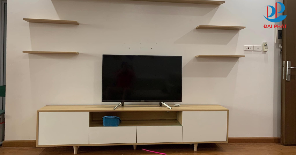 KỆ TIVI TRONG PHÒNG NGỦ – GIẢI PHÁP TINH GỌN CHO KHÔNG GIAN 2025