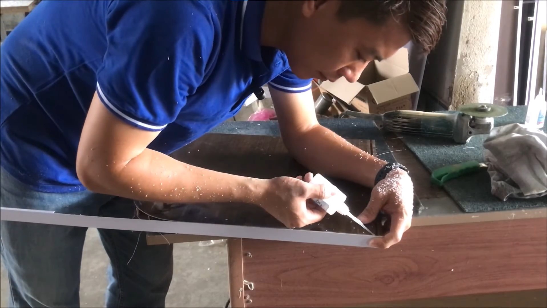 Cach Dan Nep Canh Tu Quan Ao Nhua 