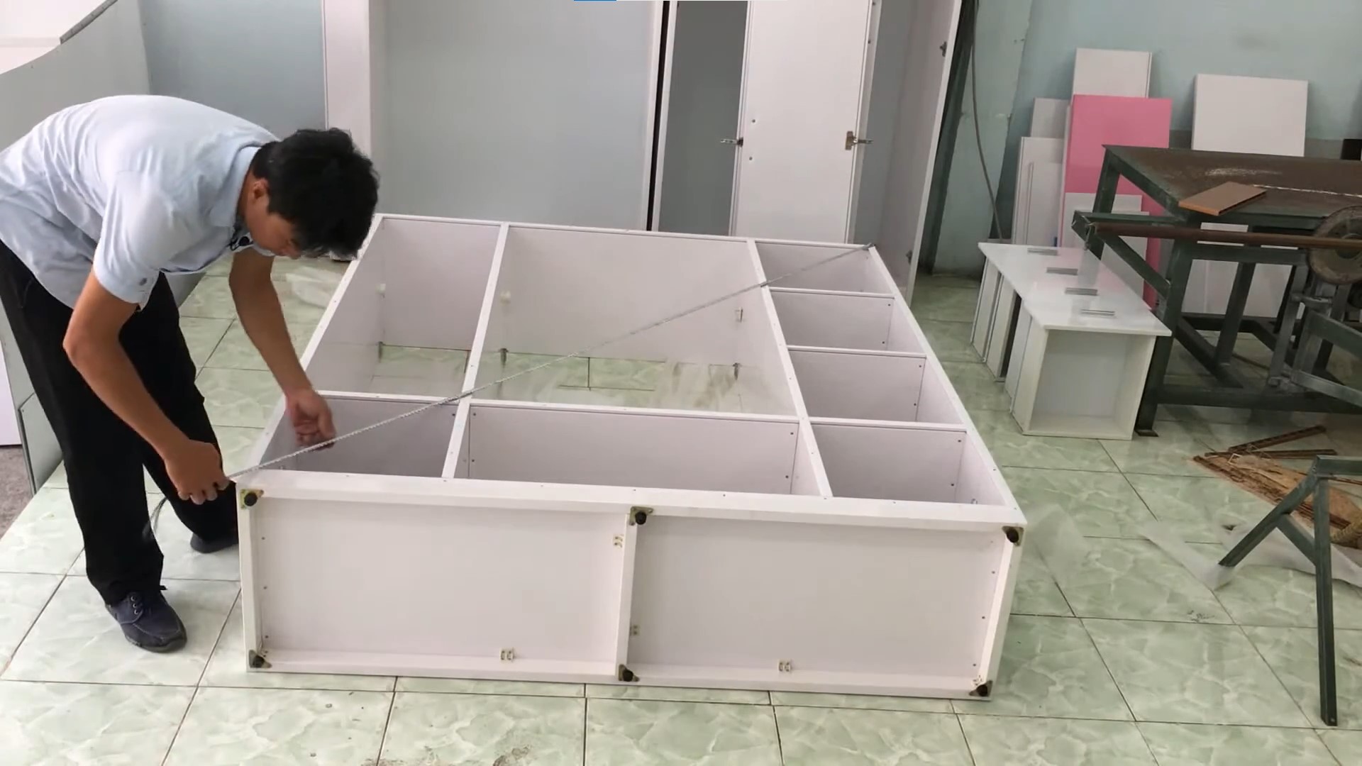 ky-thuat-cat-tu-nhua-2025