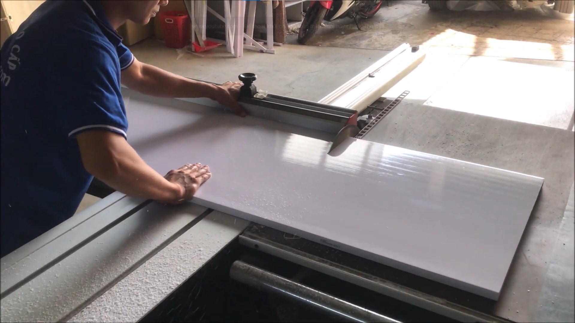 ky-thuat-cat-tu-nhua-2025