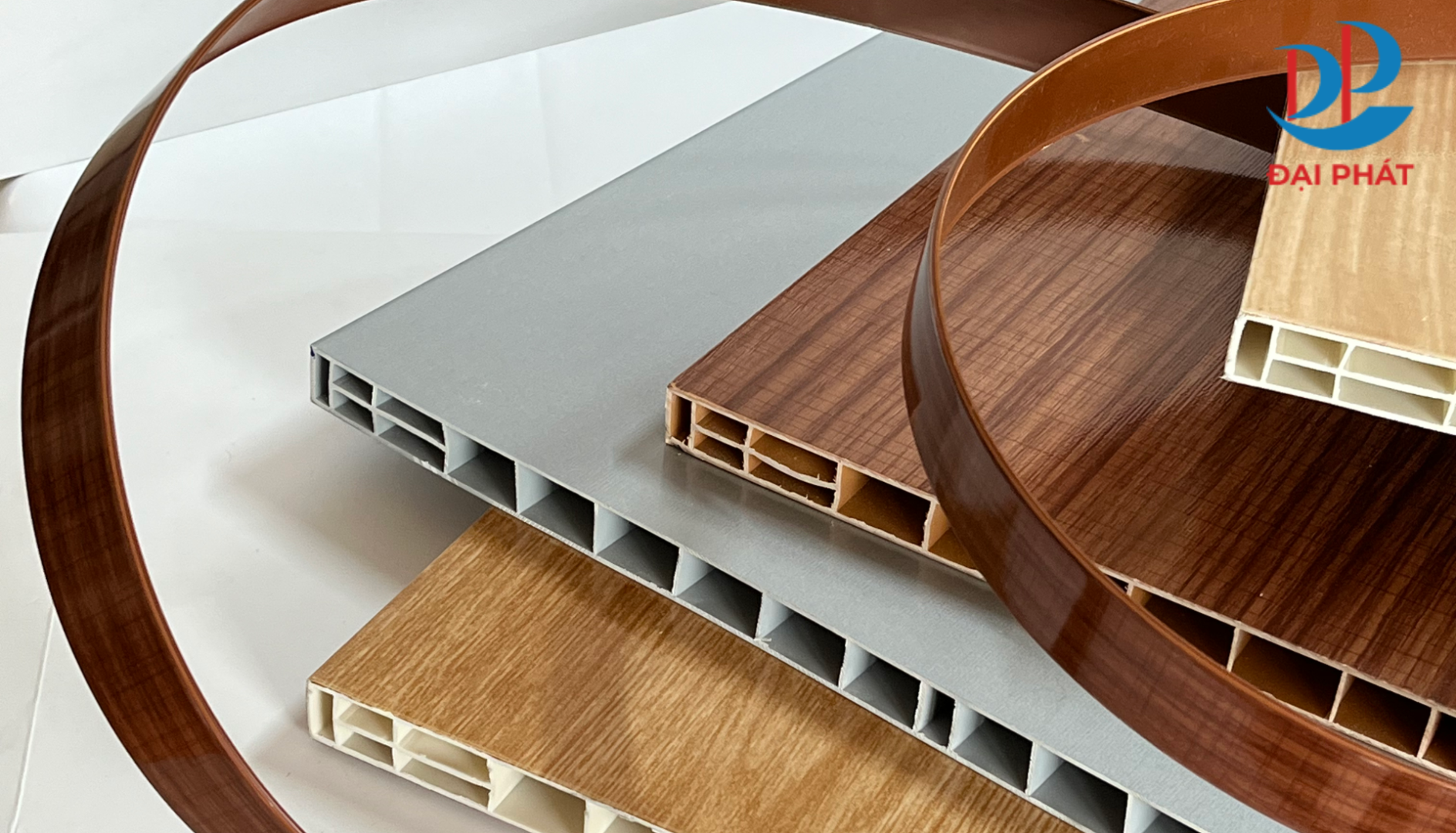 Nhựa Nội Thất Là Gì? – Nhựa Làm Được Nội Thất Gì? 2025