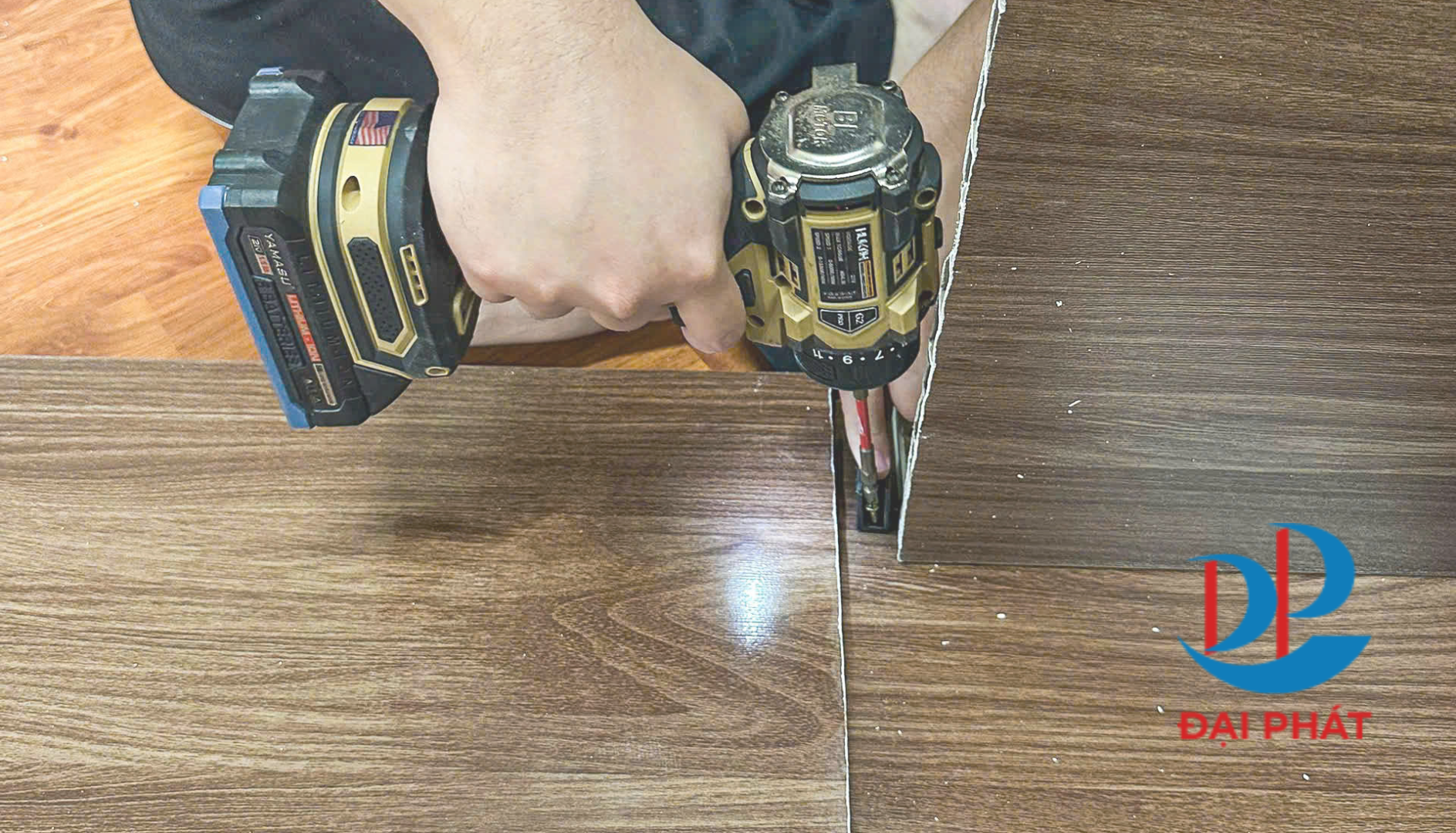 DIY | Nhập Vai Thợ Cùng Đóng Bàn Nhựa Zuko 04