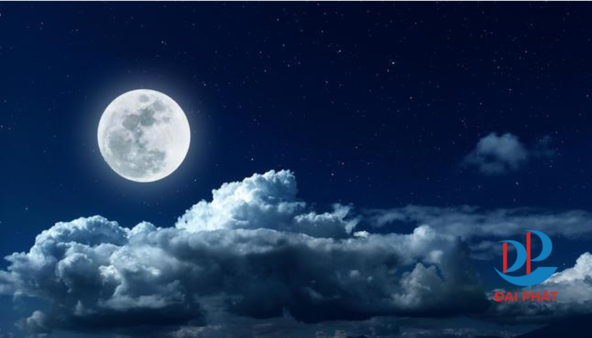 Ngày Rằm Âm Lịch Cần Làm Gì? Lau Bàn Thờ, Dâng Lễ Và Những Lưu Ý Tâm Linh 2025